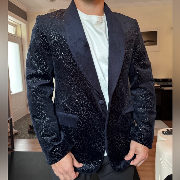 Blazer - Picture 1 of 5